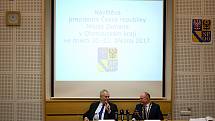Prezident Miloš Zeman v sídle krajského úřadu v Olomouci s hejtmanem Ladislavem Oklešťkem