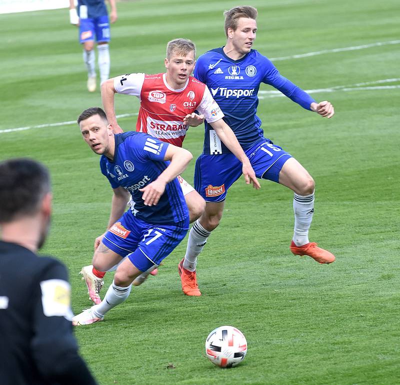 SK Sigma Olomouc - FK Pardubice 0:1 (0:0)Jaroslav Mihalík, Ondřej Zmrzlý