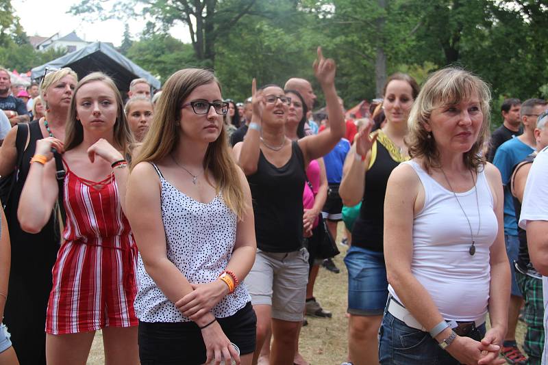 Patnáctý ročník letního hudebního festivalu Šternberský kopec.