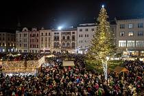 Rozsvícení vánočního stromu na Horním náměstí v Olomouci. Ilustrační foto
