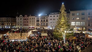 Rozsvícení vánočního stromu na Horním náměstí v Olomouci. Ilustrační foto