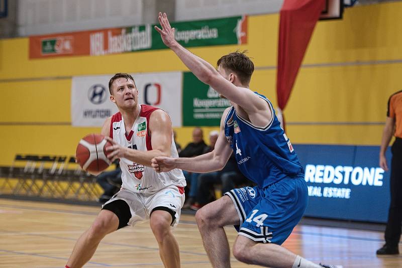 Olomoučtí basketbalisté prohráli doma v NBL s USK Praha 85:104.