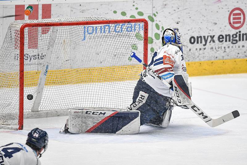 Předkolo play off hokejové extraligy - 4. zápas: HC Olomouc - HC Vítkovice Ridera, 15. března 2022 v Olomouci. brankář Vítkovic Aleš Stezka.