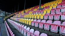Atletický stadion ve Znojmě, kde se mají hrát prvoligové fotbalové zápasy, stále čeká na zásadní rekonstrukci