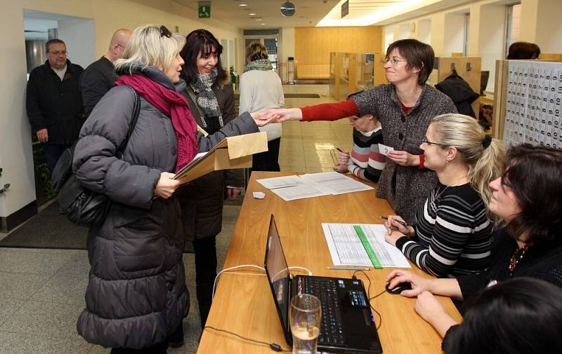 Prezidentské volby v Olomouci, druhé kolo: předávací místo na olomouckém magistrátu