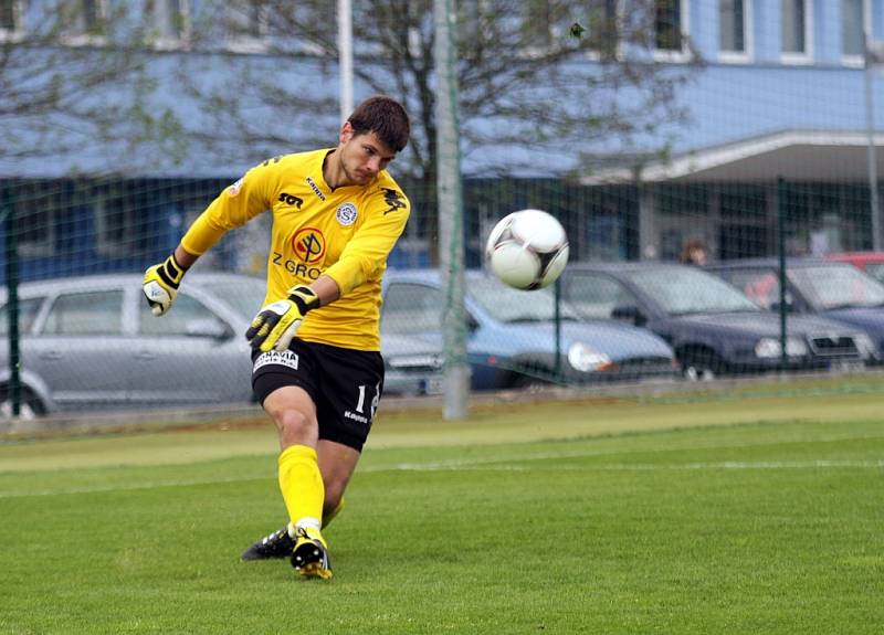 Fotbalisté Sigmy Olomouc B (v modrém) vs. Slovácko B