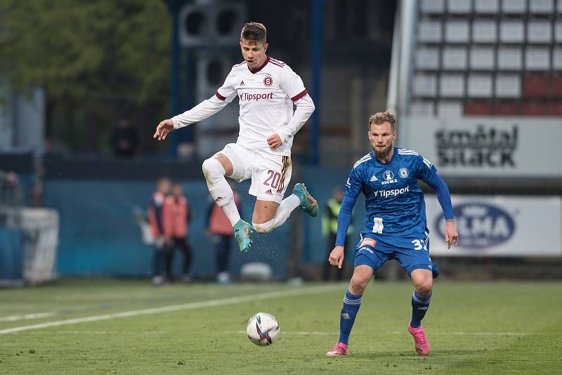 SK Sigma Olomouc - AC Sparta Praha 2:0. Adam Hložek, Vít Beneš