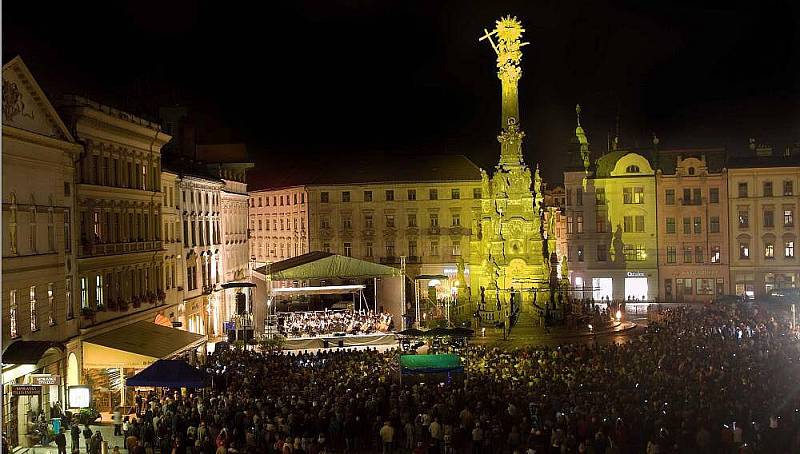 Oslavy 10. výročí zapsání Sloupu Nejsvětější Trojice na seznam UNESCO 