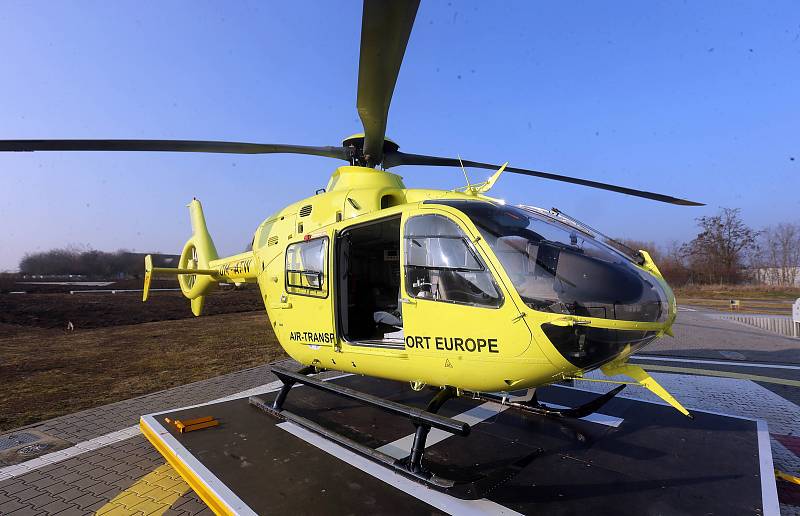 Nový vrtulník Eurocopter EC135T2 na olomoucké základně letecké záchranné služby