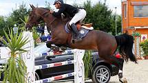 Kevin Gielen (Belg.) a Fariska. Světový pohár v jezdeckém areálu Equine Sport Centre v Olomouci