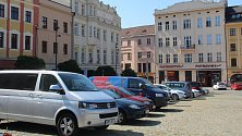 Parkování v Olomouci. Od května se v pěší zóně (zóna A) platí za hodinu parkování sto korun, v centru (zóna B) se za hodinu platí 40 korun.