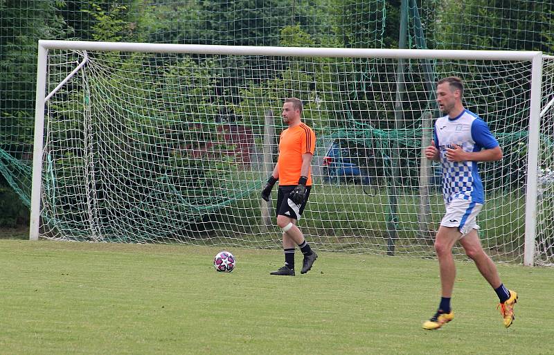 Litovelští fotbalisté uzavřeli sezonu 2020/21 přátelským derby zápasem proti Července (4:2). Jaroslav Večeřa