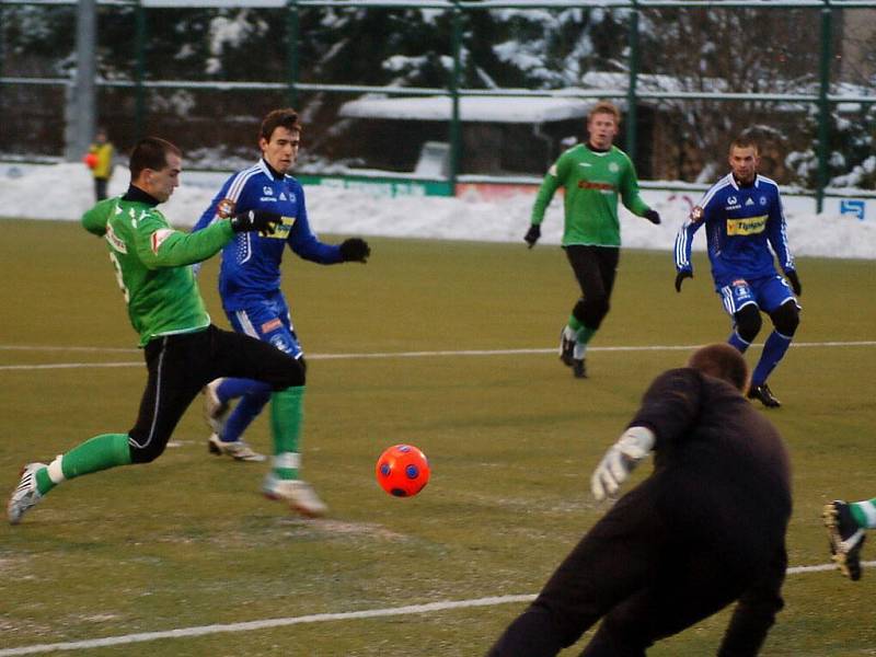 Prvoligová Sigma Olomouc se v rámci prvního utkání zimní přípravy střetla s druholigovým Hlučínem. 