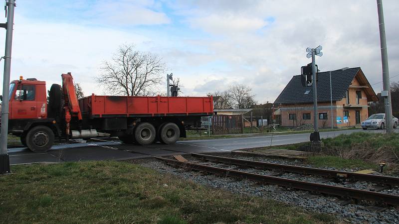 Lidé žijící v okolí nádraží v Drahanovicích si dlouhodobě stěžují na hluk z odstavených vlaků Stadler