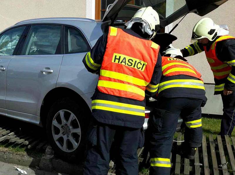 V Postřelmově v neděli zasahovali hasiči hned dvakrát