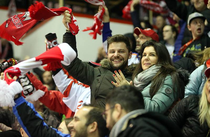 Fanoušci Mory na šestém čtvrtfinále Olomouc - Plzeň 4:1