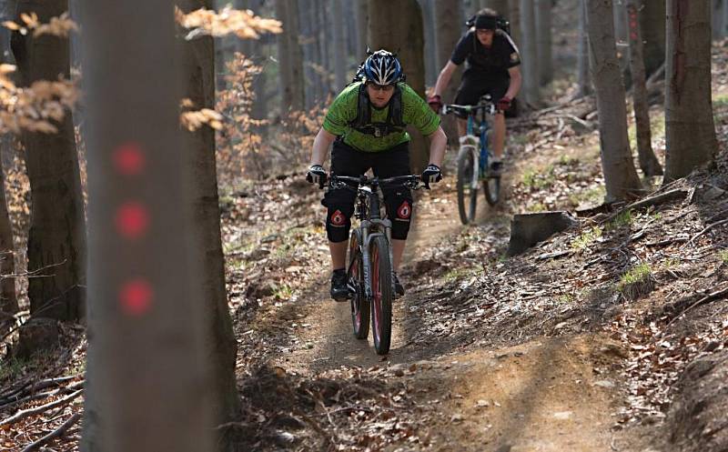 Nové kilometry populárních cyklistických Rychlebských stezek