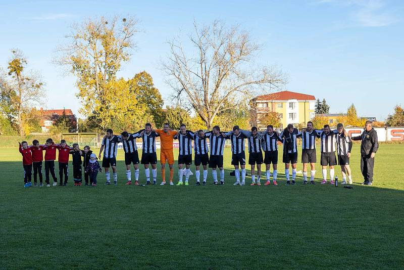 Hodolany (v pruhovaném) porazily Šumvald 4:1