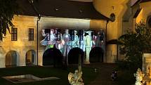 Videomapping na fasádě Arcidiecézního muzea v Olomouci. Festival Vzáří