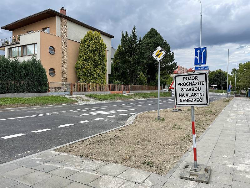 Křižovatka třídy Míru a Neředínské ulice v Olomouci, 20. srpna 2021