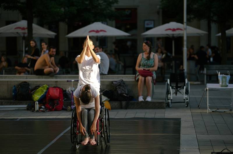 Kreativní tanec pro lidi s handicapem i bez