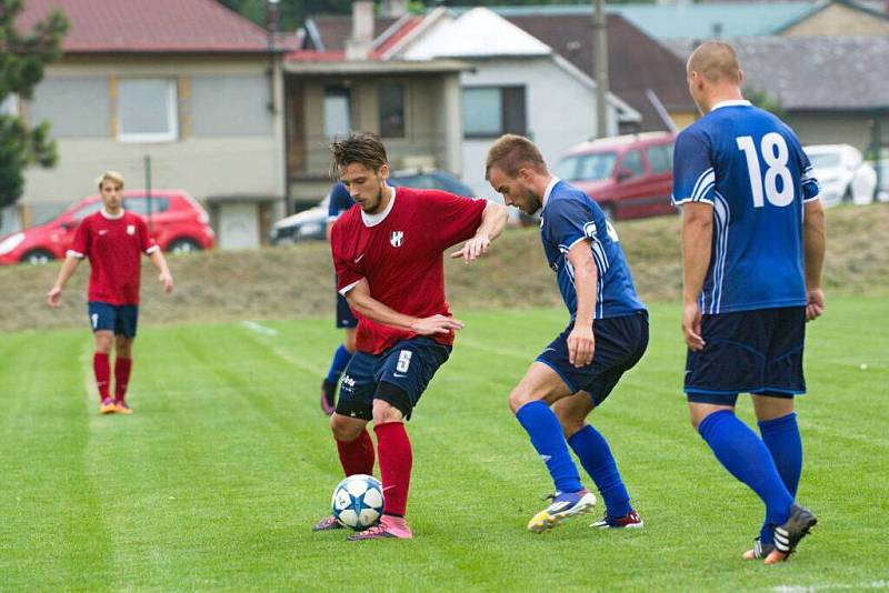 MOL Cup: Viktorie Přerov (v modrém) proti HFK Olomouc