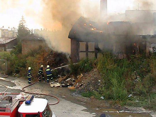 Požár objektu bývalé pily v Pavlovičkách