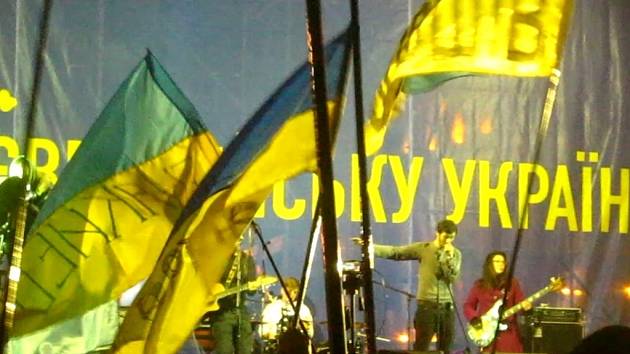 Olomoucká post-country kapela Nylon Jail na koncertu v ukrajinském Kyjevě. Ilustrační foto.