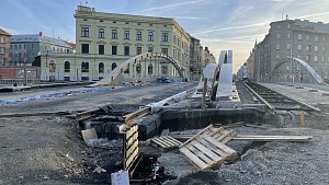 Rejnok v Olomouci má již koleje v obou směrech. 26. prosince 2021