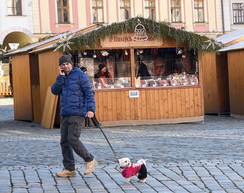 Zimní jarmark v centru Olomouce otevřel, 3. prosince 2021