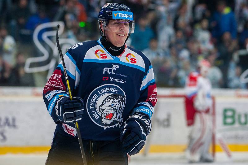 Bílí Tygři Liberec proti HC Olomouc. Marek Kvapil.