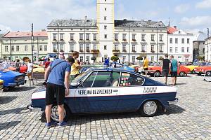 Sraz majitelů vozů Škoda 110R v Litovli.