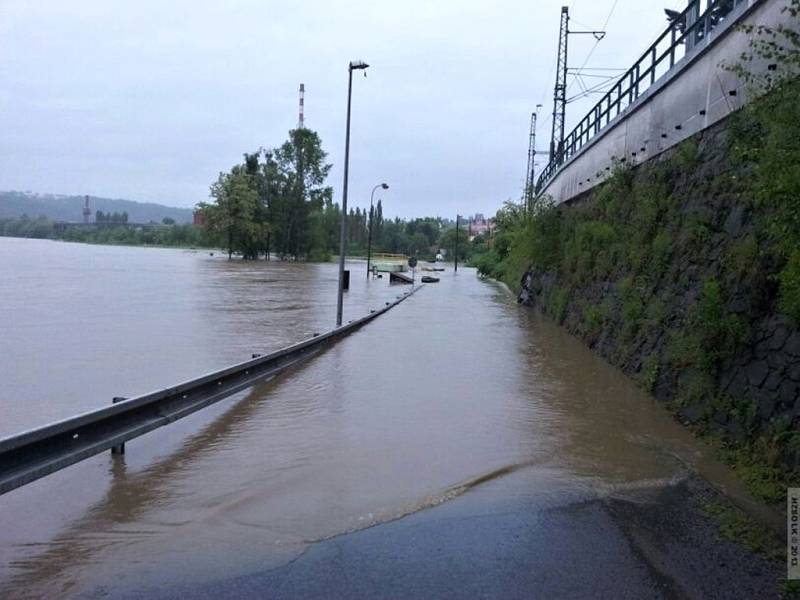 Povodně v Praze - pomoc hasičů z Olomouckého kraje