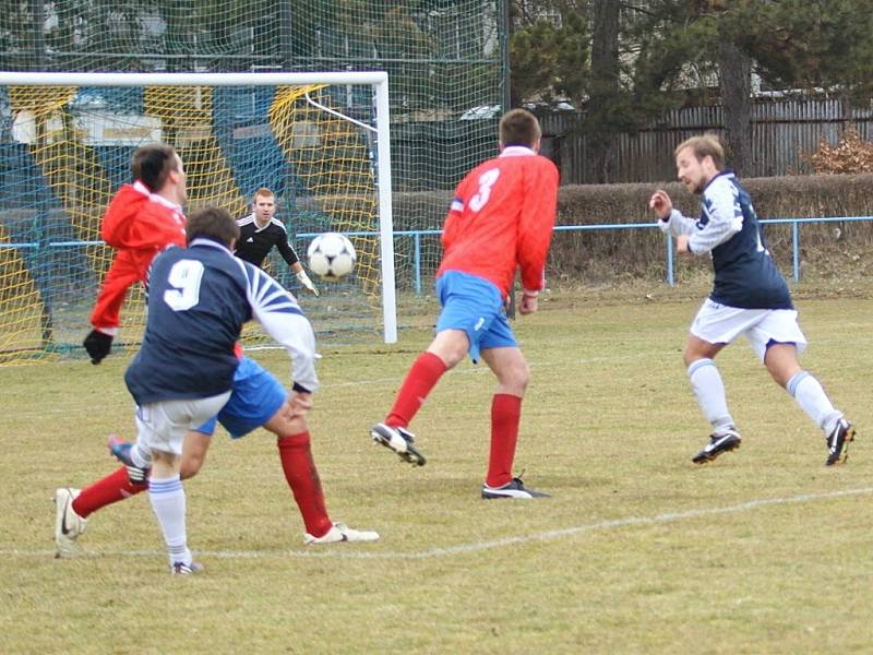 Fotbalisté Šternberka proti Dolanům