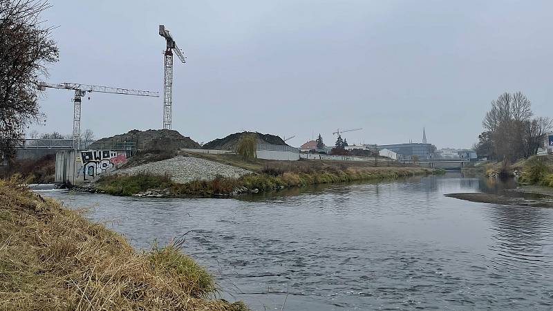 Stavba bytového komplexu Šantovka living v Olomouci, 17. 11. 2021