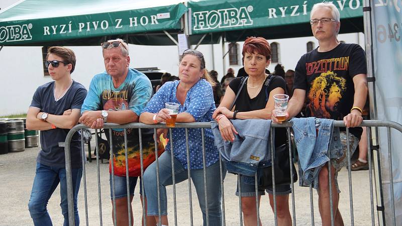 Festival Bounty Rock Cafe Open Air v areálu Korunní pevnůstky v Olomouci.