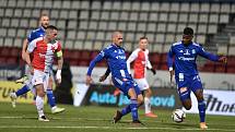 SK Sigma Olomouc - SK Slavia Praha 0:1 (0:0) Michal Vepřek, Florent Poulolo