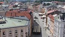 Z ochozu radniční věže v Olomouci se nabízejí krásné pohledy na město.