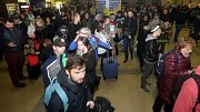Neděle 29.10.2017 - silný vítr zastavil vlaky, chaos na hlavním nádraží Olomouc