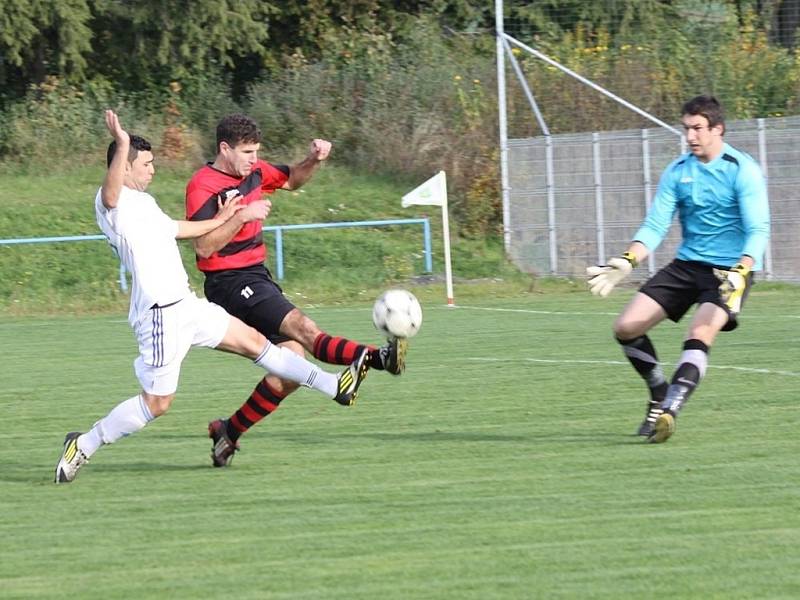 FK Šternberk (v bílém) vs. Sokol Konice