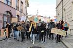 Protestující studenti středních škol v Olomouci