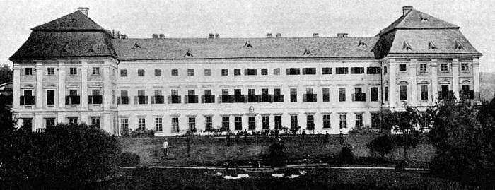 Zámek v Dlouhé Loučce kolem roku 1900