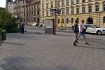 Ze Žižkova náměstí v Olomouci odstranili lavičky