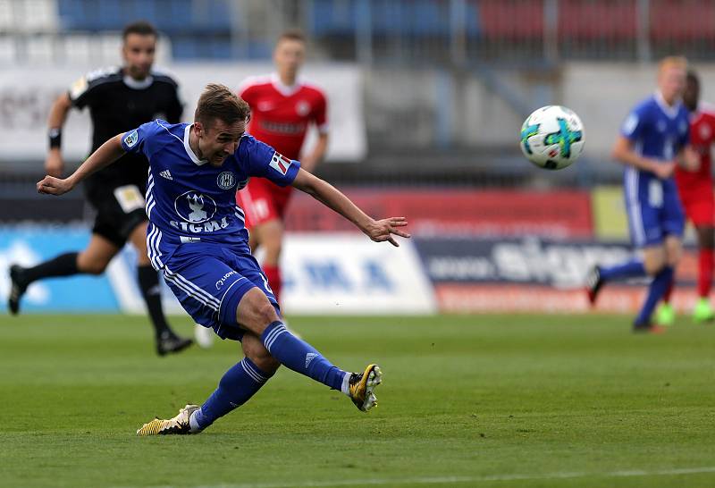 Sigma rozstřílela Zbrojovku 3:0.