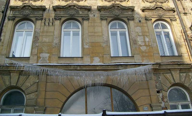 Rampouchy na domu v Palackého ulici v Olomouci. Foto: Svatava Panská