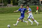 Fotbalisté Sigmy Lutín (v modrém) remizovali s Viktorií Přerov 1:1.