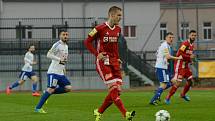 Olomoučtí fotbalisté (v červeném) porazili Znojmo 4:1 a slavili postup do první ligy