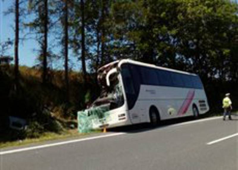 Nehoda autobusu u Nasobůrek