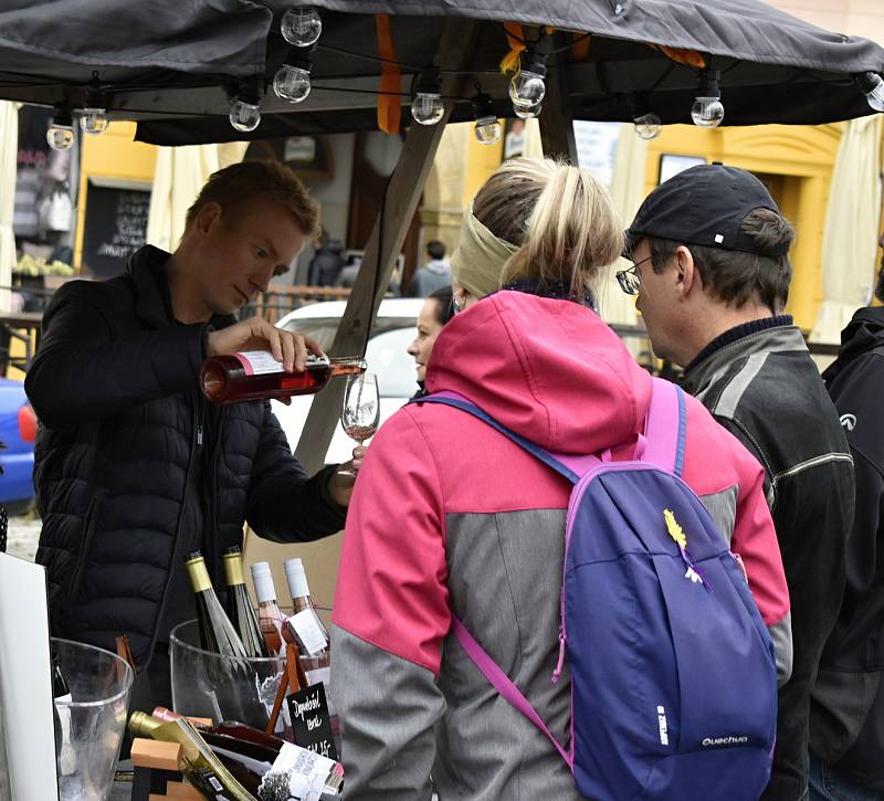 Olomoucké vinné slavnosti na Dolním náměstí, pátek 30. 9. 2022