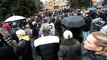 Pietní akt v Uherském Brodě k uctění památky obětí úterního masakru